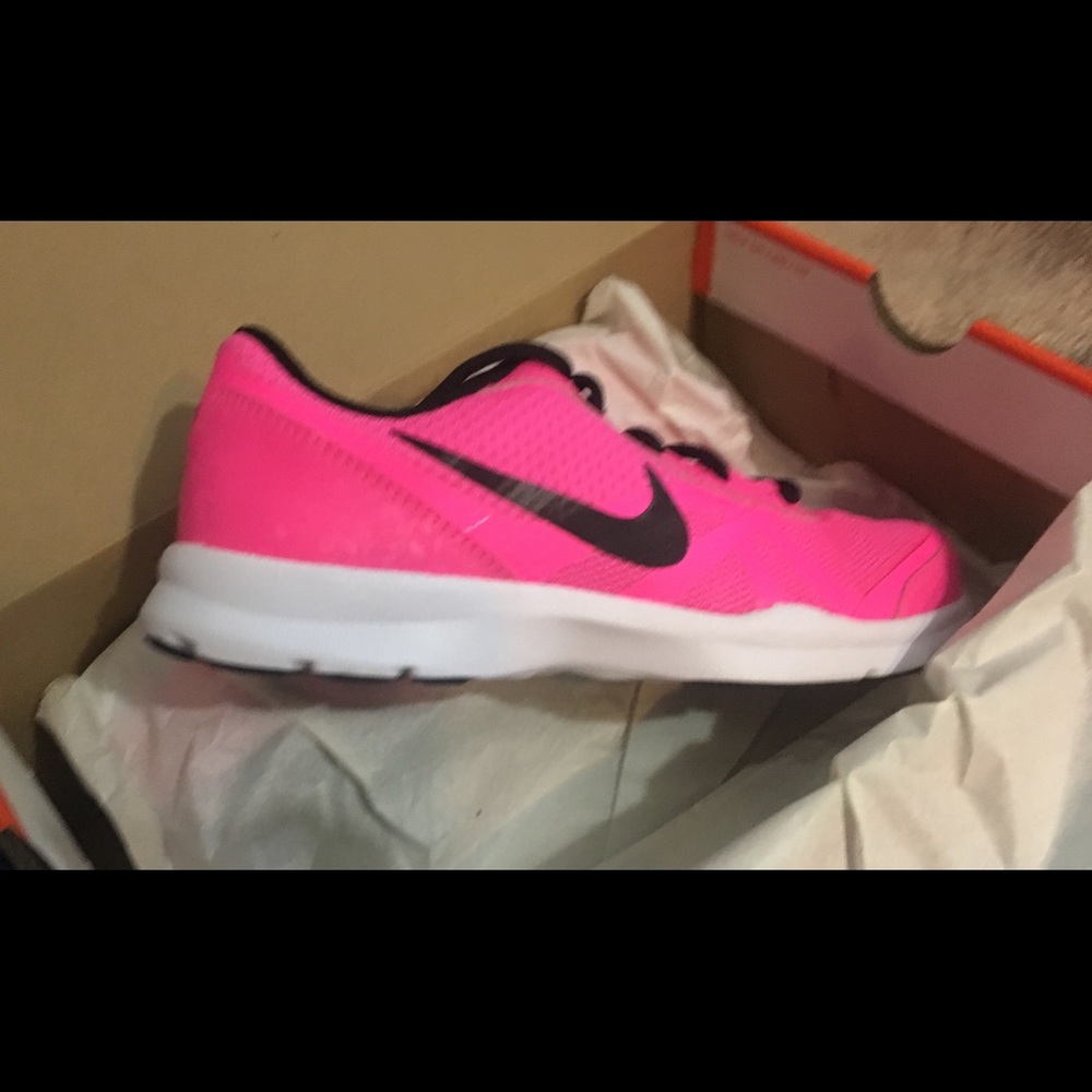 Women's Nike Core Motion